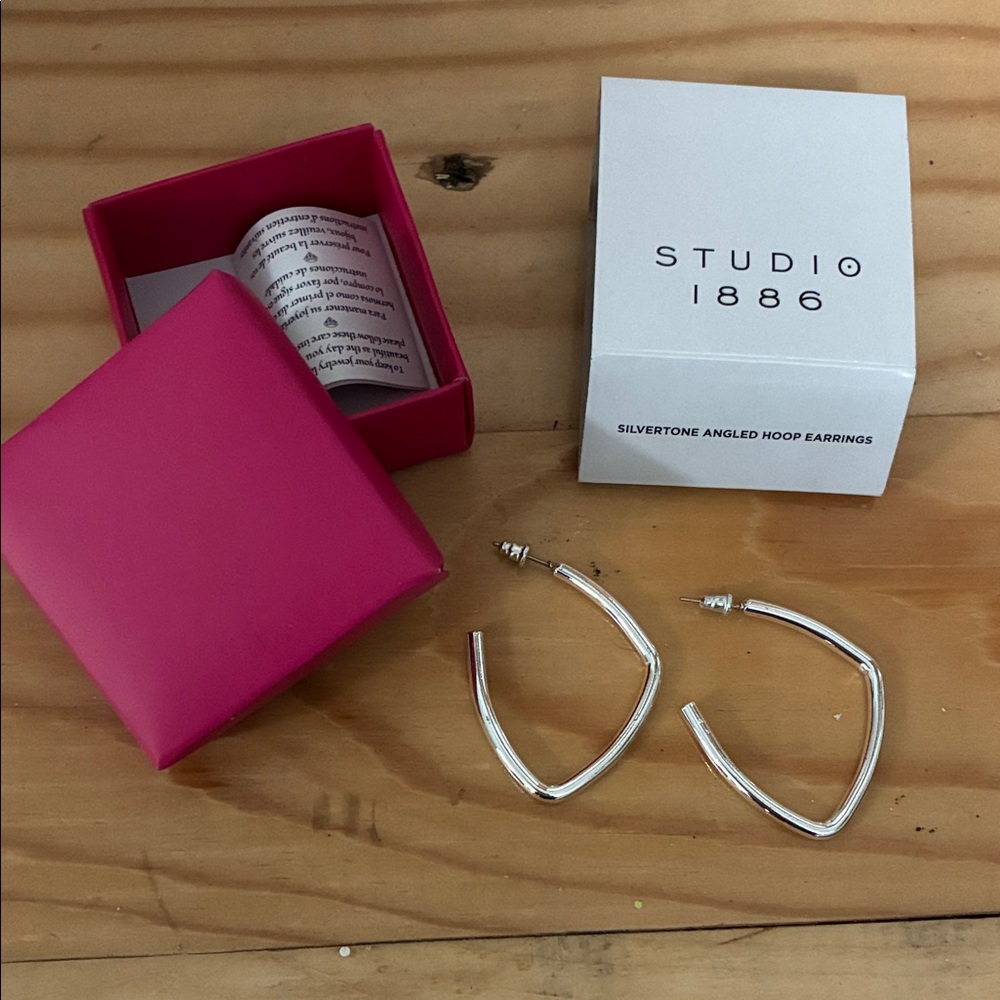 Avon Silvertone Geometric Hoop Earrings